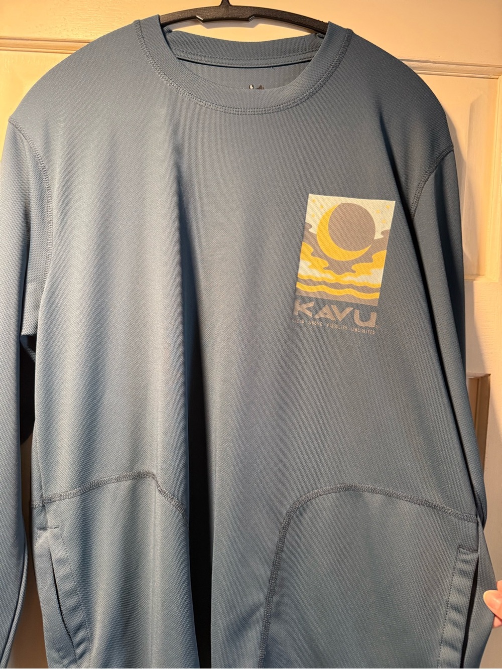 KAVU Men’s Medium Performance Long Sleeve Shirt Blue Outdoor Hiking Crewneck